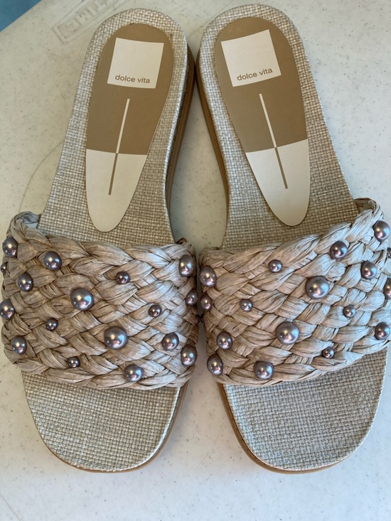 Dolce Vita Shoes - NWOT Dolce Vita Taupe Braided Slide Sandals with Iridescent Pearls
